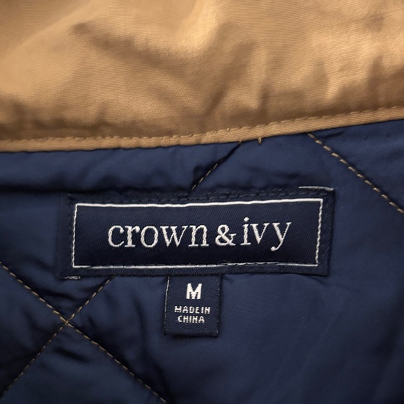 🧥 Crown & Ivy Quilted Vest – Southern Prep Approved 🧥 - Picture 2 of 3